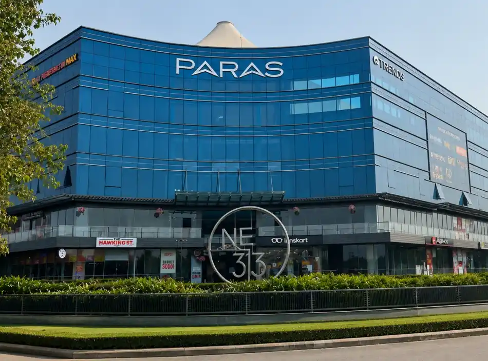 PARAS DOWNTOWN CENTRE